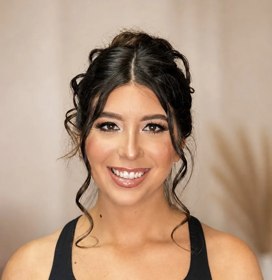 Glam makeup — smiling